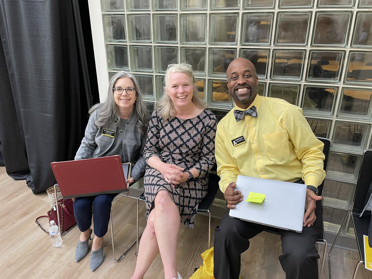 Betsy Rosenbalm tweet media