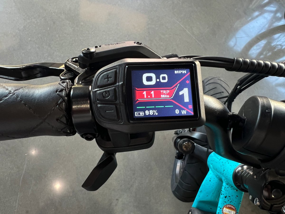 ebike_central's tweet photo. Compact, Throttle option, Four Colors, Custom Battery bag, Street or Off Road Fat tires, and a Bottle Opener, you can have it all on the Surface604 Soda! We offer it and you can check it out here: https://t.co/ognKIkBssH https://t.co/VTT57gtlsv