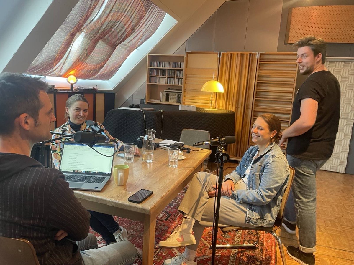 Heute waren @AntoniaKietaibl und @FruLi_22 für die YD zum Podcast der Diabetes Initiative Österreich geladen. Demnächst zu hören unter treffpunkt-diabetes.podbean.com. Wir sind gespannt 😊