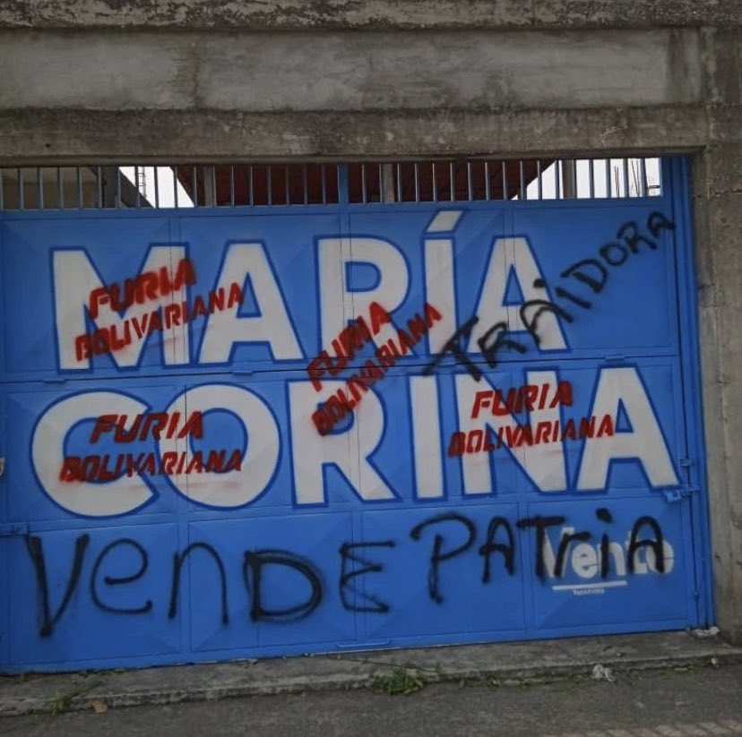 #URGENTE: Así amaneció la sede de Vente Venezuela en el Municipio #Turen, estado #Portuguesa. Colectivos chavistas vandalizaron el lugar dejando la marca de la “furia chavista”.  Sigue la ola de ataques de la tiranía a quienes quieren libertad.