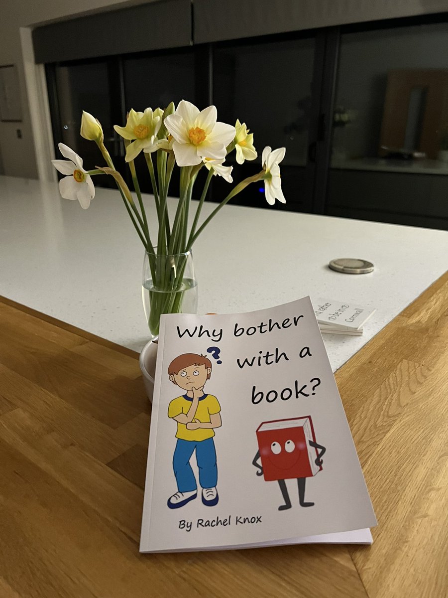 BeckiCrossley's tweet photo. When this book arrives and makes you smile. Very Cleverly written ❤️@RachelKnoxBooks 📚 https://t.co/CnKtCIFu1P