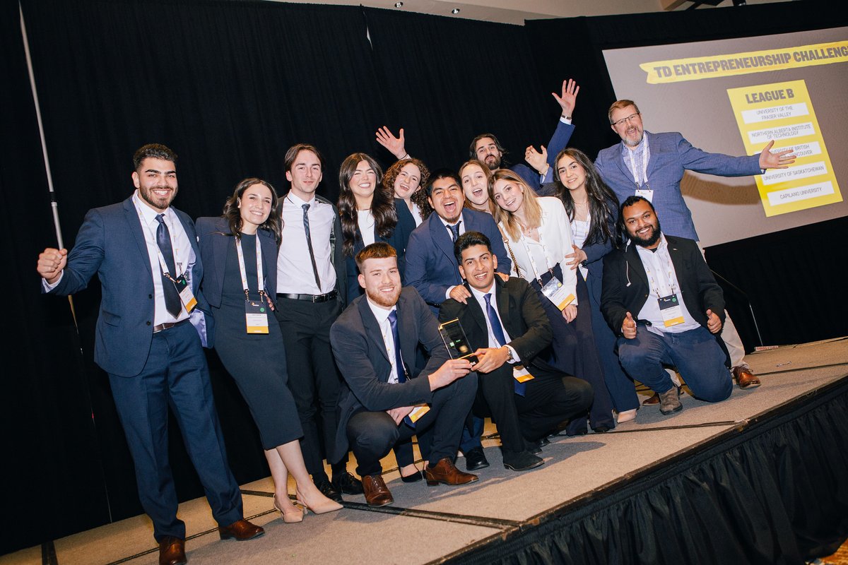 CapUBusiness's tweet photo. EXCITING NEWS!

CONGRATULATIONS TO ENACTUS CAPILANO FOR AN OUTSTANDING SHOWING AT ENACTUS CANADA WESTERN CANADA EXHIBITION!! https://t.co/Phfuz4KSjX