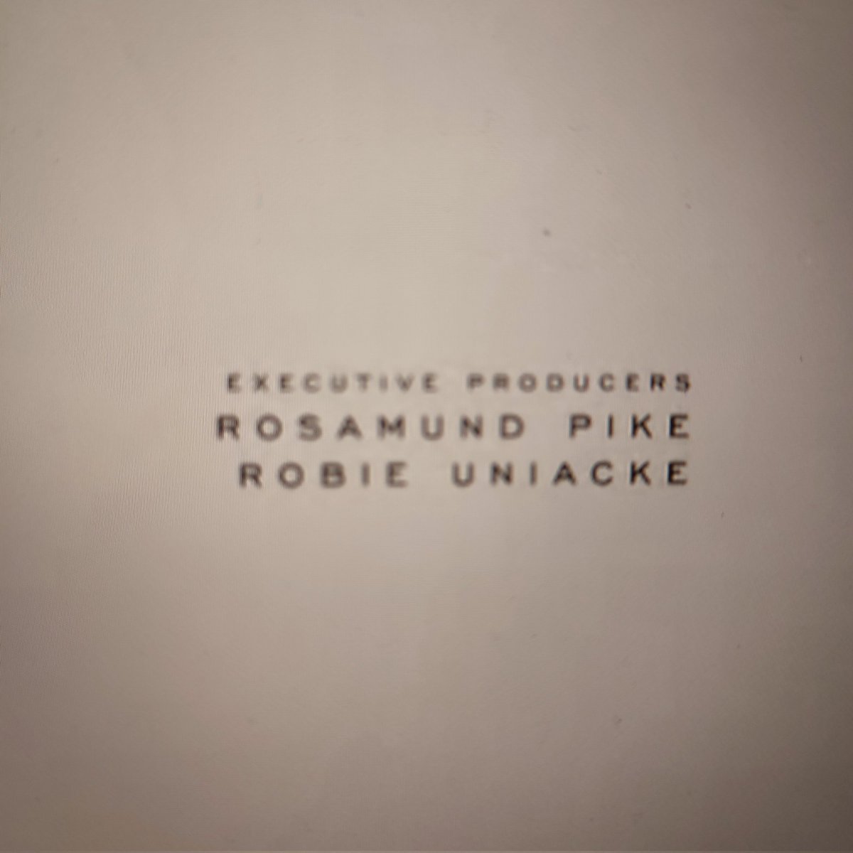 CamzillaFic's tweet photo. Rosamund Pike being an exec on the three-body problem and hiring her former gf is something else https://t.co/plYlQ9wzLQ
