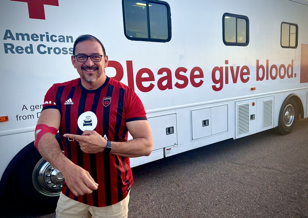 Less than 1% of Red Cross blood donors in Arizona identify as Latino, but 57% of the Latino population have type O blood. Make like Sec. Fontes and support the @PHXRisingFC blood drive by donating with @RedCrossAZ thru March 31 and get 2 free tickets to a Rising game #TodosRojos