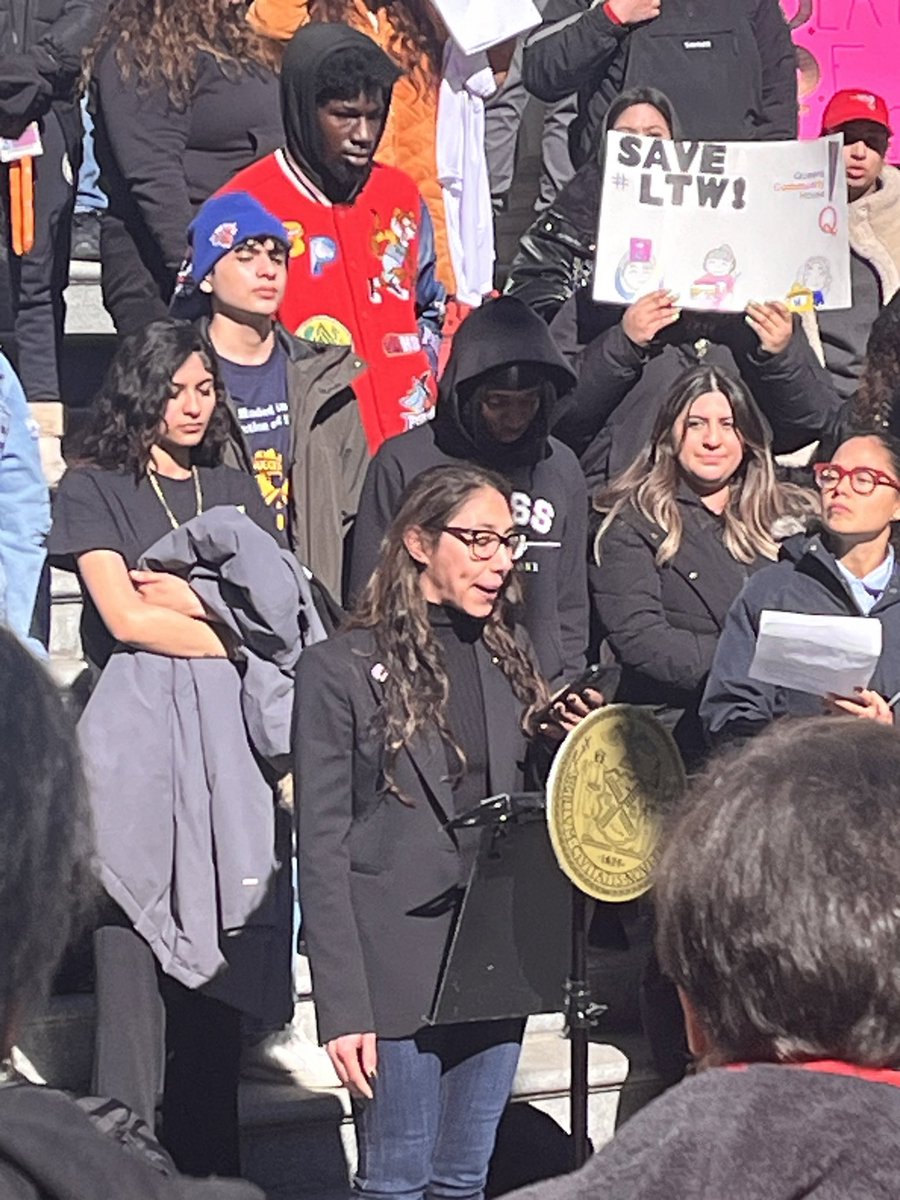 benthomases's tweet photo. @JumaaneWilliams represented here by Lupe Hernandez and coming out strong in support to #saveltw https://t.co/PirPY5A0qB