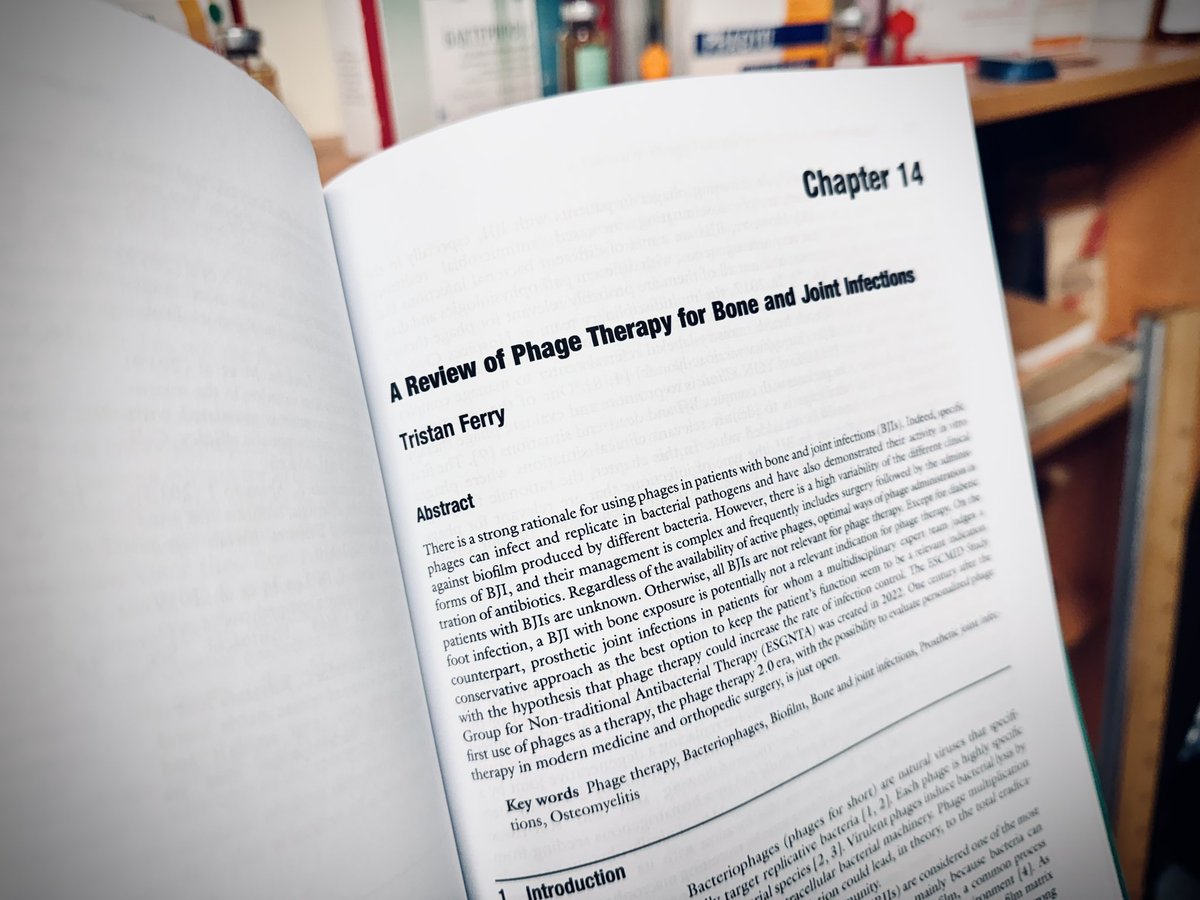 FerryLyon's tweet image. ✨ Very pleased to have contributed to this new #phagetherapy bible 📗➡️ link.springer.com/book/10.1007/9…! This long-awaited second edition of the acclaimed &quot;Bacteriophage Therapy; From Lab to Clinical Practice&quot; edited by Sanna Sillankorva and Joana Azeredo @azeredo_joana details…