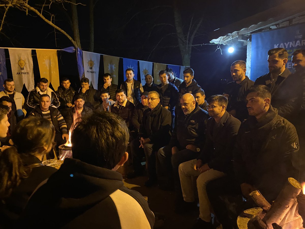AKGencSakarya's tweet photo. 📍Kaynarca

Ramazan’ın bereketi, gençliğin ateşi diyerek yola çıktık İlçe Belediye Başkan Adayımız Mustafa Özer ile birlikte ilçemizdeki genç arkadaşlarımızla iftar sofrasında buluştuk.
Ortam Efsane, Muhabbetimiz Şahane😎🔥 https://t.co/sdLuZqGgkM