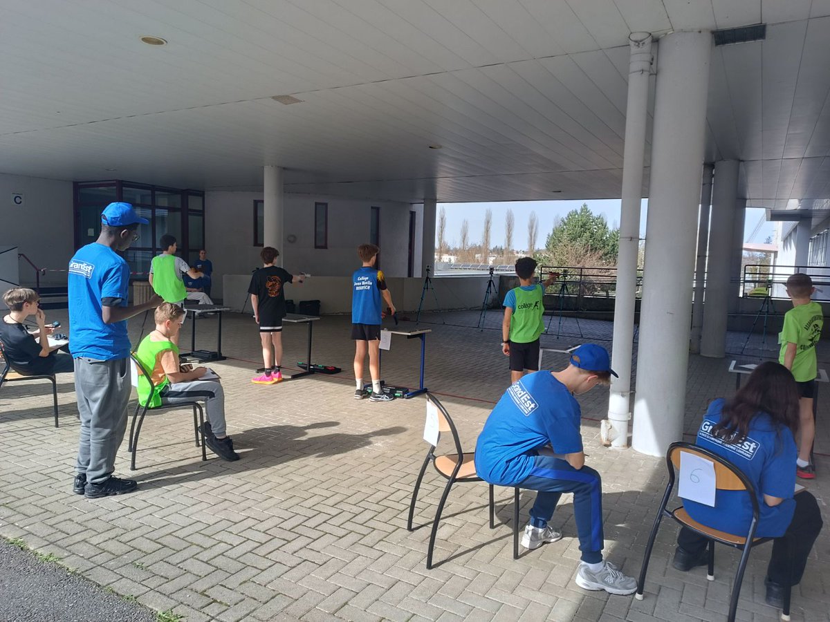 ArmandLycee68's tweet photo. Championnat départemental unss  laser run organisé par les élèves de la première Eppcs du lycée Louis Armand. 
Belle journée
Le lycée Louis Armand qualifié pour le championnat départemental . 
Bravo à tous https://t.co/ljArW5Xa59