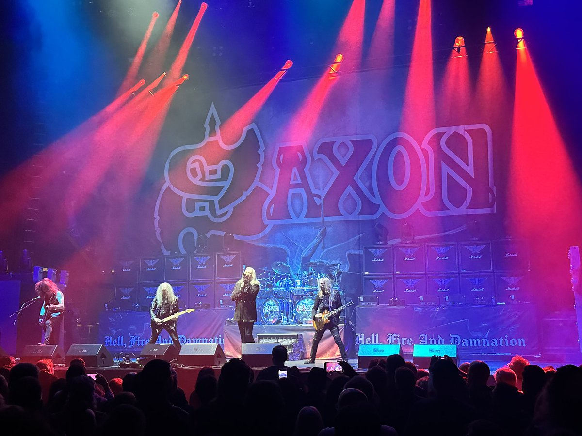 Great start to a Thursday night with the awesome @SaxonOfficial