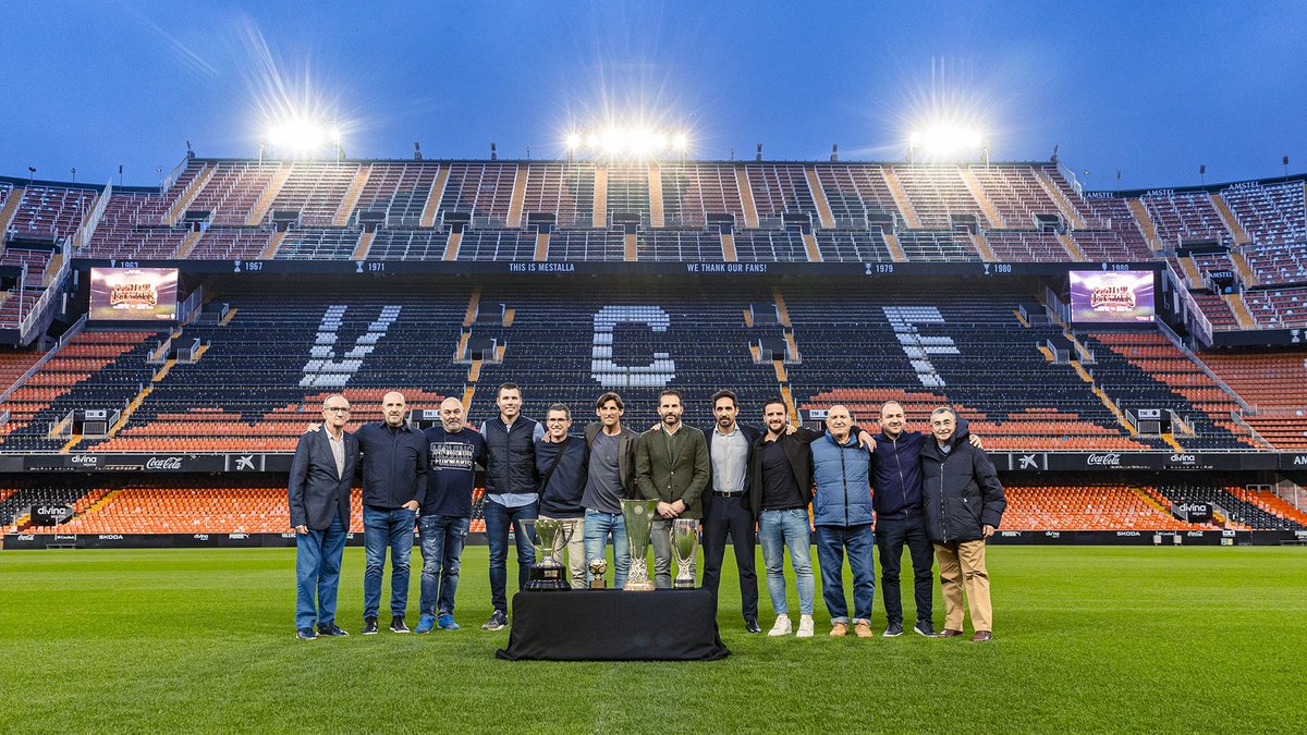 🦇@valenciacf_en and @FutbolistasVCF present legends game ➡️Celebrating the 20th anniversary of the club's treble win, the match takes place on April 5th 🔗bit.ly/3TvXtOG