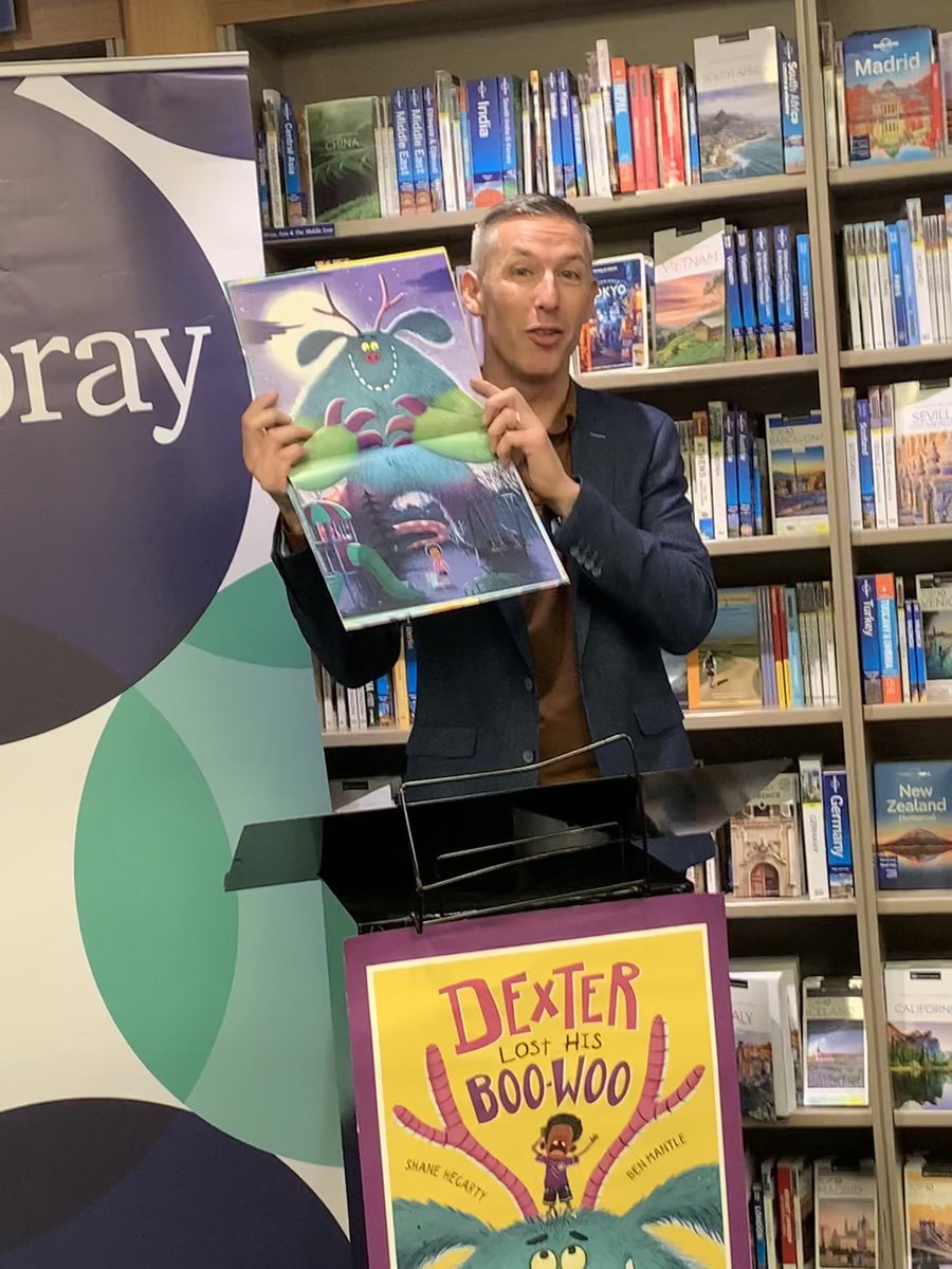 Congratulations to @shanehegarty and Ben Mantle on the launch of “Dexter Lost his Boo-Woo’ <a href="/DubrayBooks/">Dubray</a> on Grafton Street this evening. <a href="/HachetteIre/">Hachette Ireland</a>