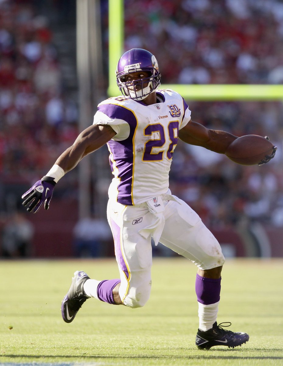 LEGEND: Adrian Peterson turned 39-years old today, one of the greatest of all time

MVP
7x Pro Bowler 
7x All-Pro
OPOY
OROY
14,918 Rushing Yards (5th All-Time)
120 Rushing TDs (4th All-Time)
3x Rushing Yards Leader
2x Rushing TDs leader 
2010's All-Decade Team 
Art Rooney Award