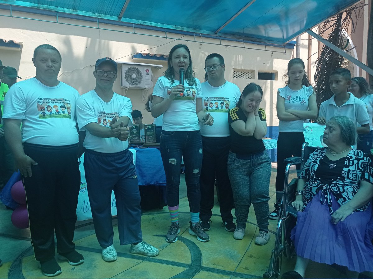 #21deMarzo 🇻🇪 Desde el CDCE Uribante nos unimos a la celebración del Día Mundial del Síndrome de Down, saludamos a nuestros estudiantes y a sus docentes por el trabajo de corazón que realizan por un mundo más inclusivo.

#DownSyndrome 
#UnidosHacíaLaGrandeza 

<a href="/Alexis_J_Castro/">Alexis Javier Castro</a>