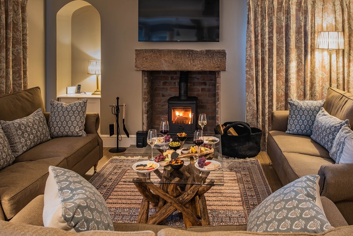 Discover our exquisite range of beautiful three and four-bedroom self-catering cottages and country houses on the Swinton Estate - perfect for gatherings with family or friends! They are also dog-friendly! Book now: ow.ly/y4Nu50Qs6KQ