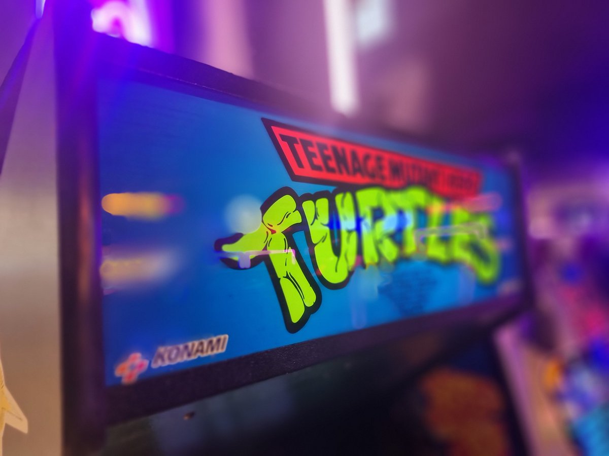 MejorPerdido's tweet photo. Pues ya de vuelta de @zooo_es en #ABCSerrano hemos disfrutado de un muy buen momento en las 42 recreativas, todas operativas y realmente en buen estado. #MortalKombat #Tetris #StreetFighter #DoubleDragon #TehkanWorldcup #OperationWolf y mucho mas. https://t.co/1PykldVR3N