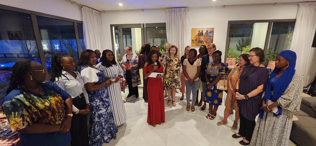 CanEmbBFA's tweet image. The @CanEmbBFA official residence hosted a networking evening that brought together leaders for a day including our Ambassador Aïcha, their counterparts and   women leaders from #BurkinaFaso in various sectors.
🙏Thank you to all!
Canada is proud to strengthen #womensLeadership.