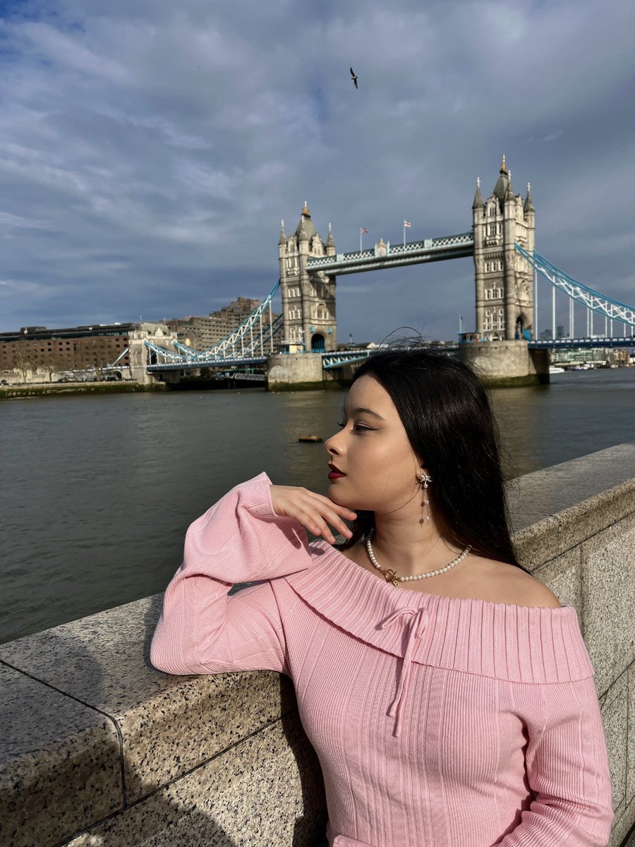 bea_hesc's tweet photo. london 🇬🇧 https://t.co/aprFF08FRP