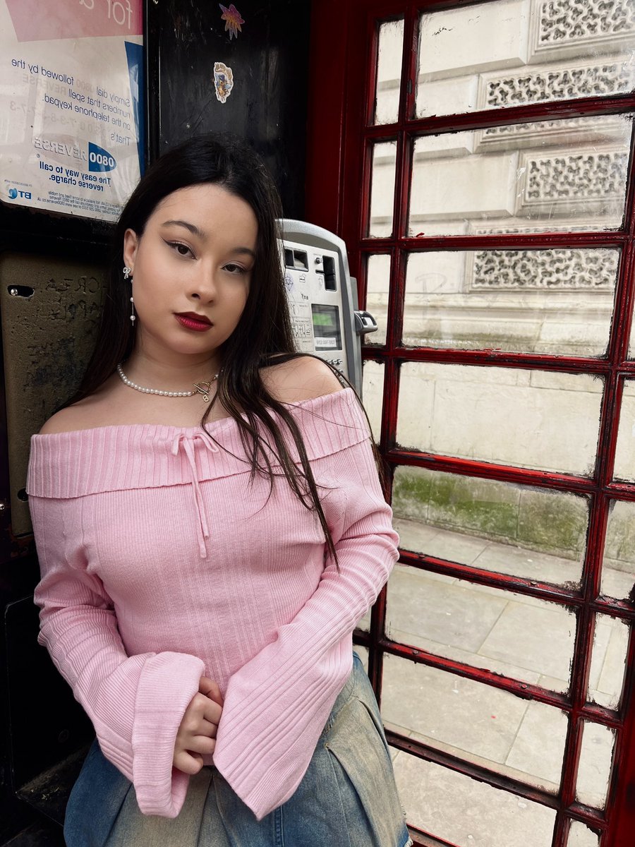 bea_hesc's tweet photo. london 🇬🇧 https://t.co/aprFF08FRP
