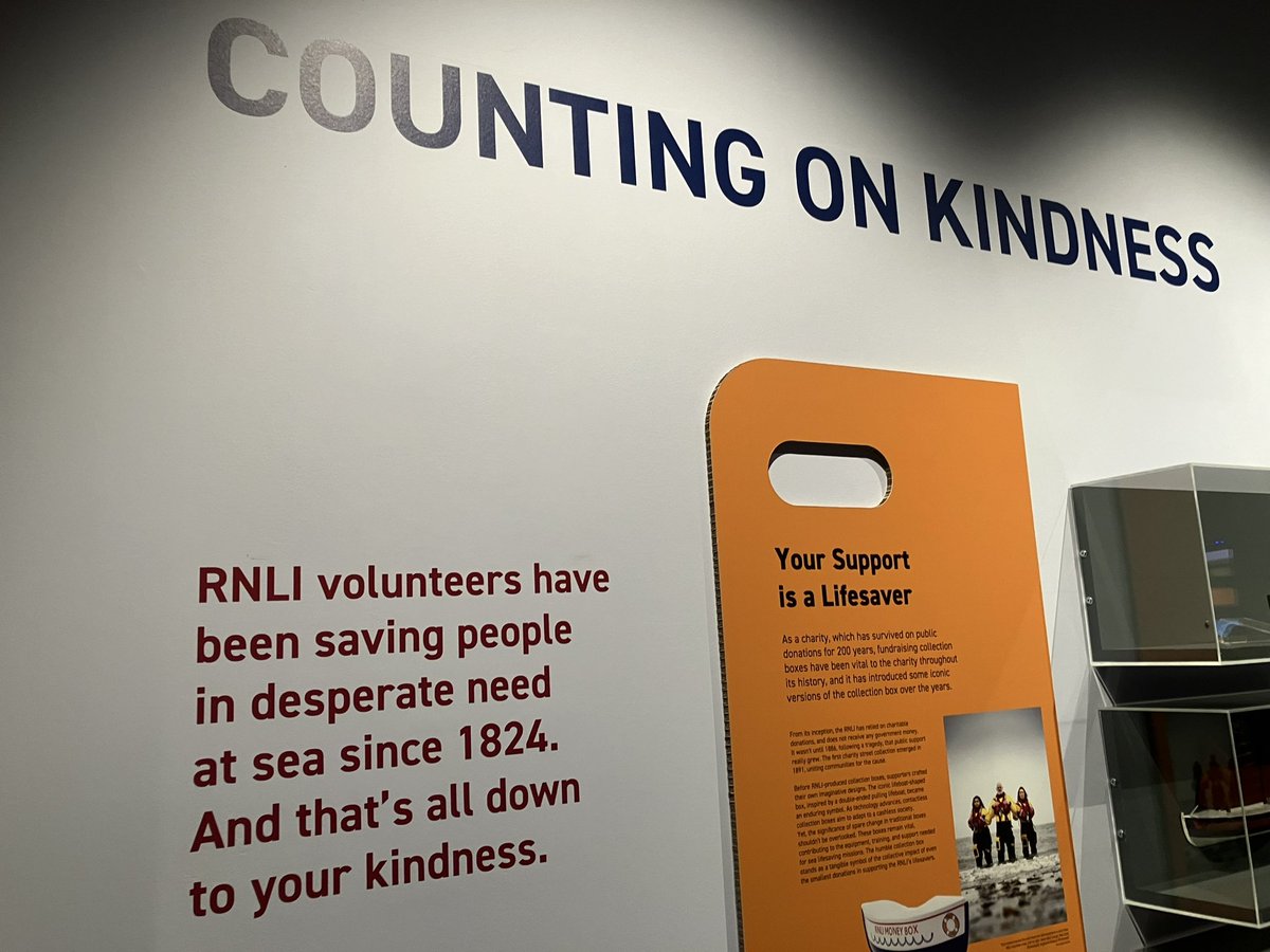 Congratulations to @DockyardChatham for the incredible reimagining of No1 Smithery & the inspirational #RNLI200 exhibition which shows the past two centuries of amazing women + men RNLI volunteers have saved people in desperate need at sea - all down to kindness.

#Dockyard40 1/2
