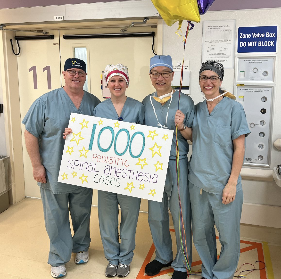 Huge congrats to Dr. Ashlee Holman and team @MottChildren for reaching the HUGE milestone of performing 1000 infant spinals! The's 1000 kids that didn't need intubation or general anesthesia! @UMichAnesthesia @umichmedicine