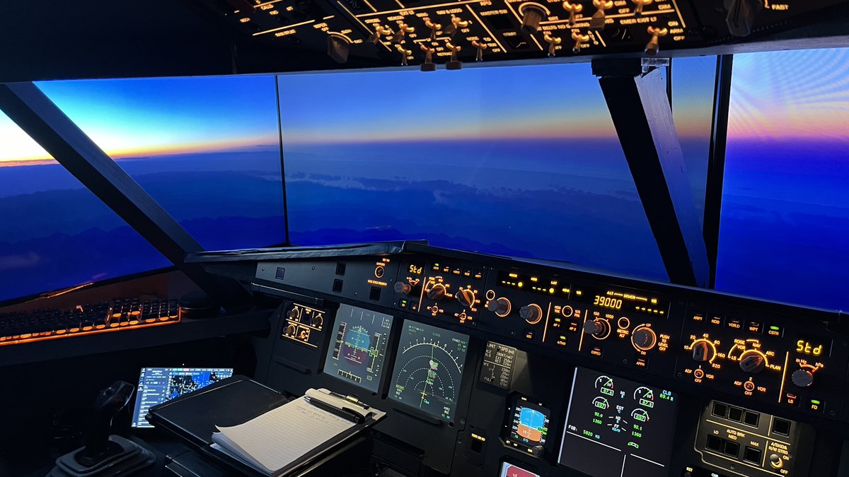 Simulento tweet media