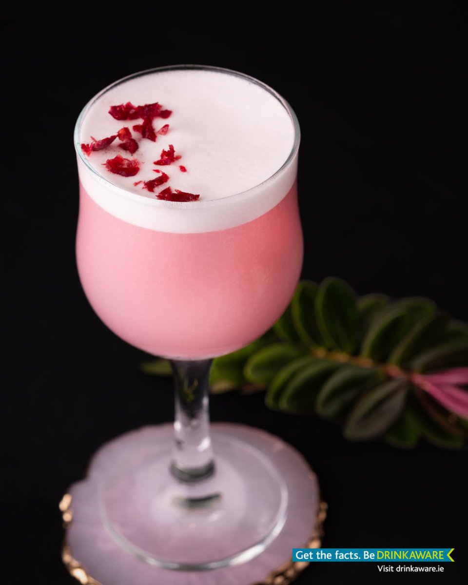 Want to add a bit of colour to a special occasion? Then why not try The Bándearg cocktail 🍹 

Ingredients: 
-60ml Xin Gin 
-30ml Lychee puree 
-Dash Raspberry Cordial 
-25ml Lime Juice and Whites 

Xin Gin is available to purchase online, visit ahascraghdistillery.com/xin-gin/