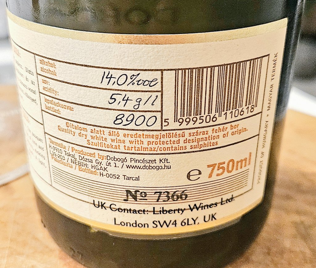 #yearofwine2024 
Tokaji Furmint 18.
Singing bright zesty lemon but more lime fruit with a zinger finish with a rich peachy overtone😍🍷
@WineMan147 <a href="/frankstero/">🏴󠁧󠁢󠁥󠁮󠁧󠁿🇫🇷🇮🇪 F R A N K I E🍷🥂🍇</a> <a href="/jules_mahon/">Jules Mahon</a> <a href="/winewankers/">The Wine Wankers 🍾🤛🎉🥂</a> <a href="/SteveKubota/">Steve Kubota 🇨🇦</a> <a href="/wine1percent/">Stephen McConnell</a> <a href="/damewine/">Cathrine Todd</a> <a href="/SusanHulmeMW/">Susan Hulme MW</a> <a href="/Friscokid49/">Texas Wineaux</a> <a href="/CHARLIEWINES/">CHARLIE ARTURAOLA</a> <a href="/RichLJames/">Richard James DipWSET</a>
