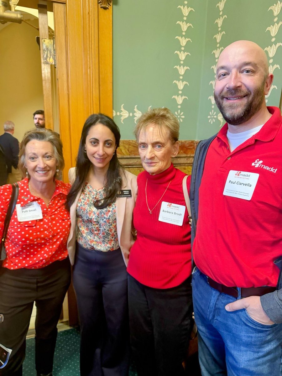 Moms Against Drunk Driving were at the Capitol today. Their stories of loss due to careless, irresponsible drunk drivers moved me to tears. It was an honor to meet Barbara Brodt, the founder of MADD & constituent of HD41, and Polli Small.