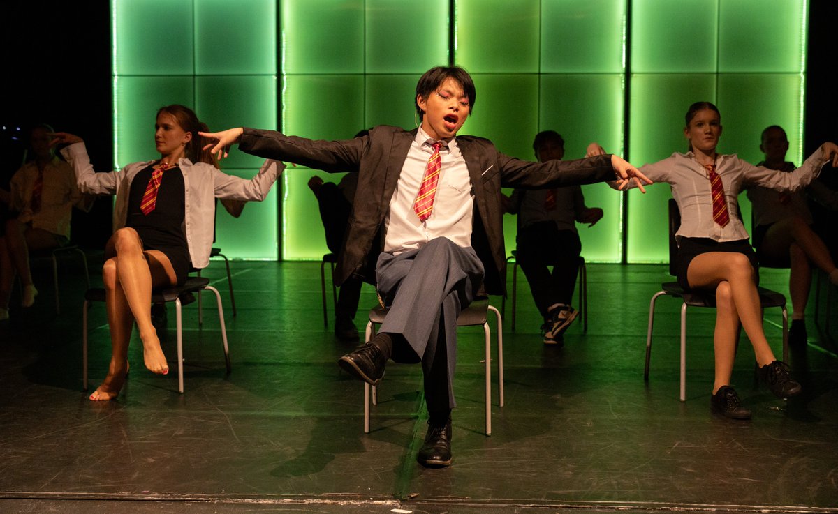 With two unforgettable shows, King's pupils have outdone themselves with a spectacular Musical Extravaganza and a mesmerising portrayal of Arabian Nights. 

Read more here: bit.ly/3TK6uoW 

#musicaltheatre #broadway #musical #theatre #musicals #westend #broadwaymusical