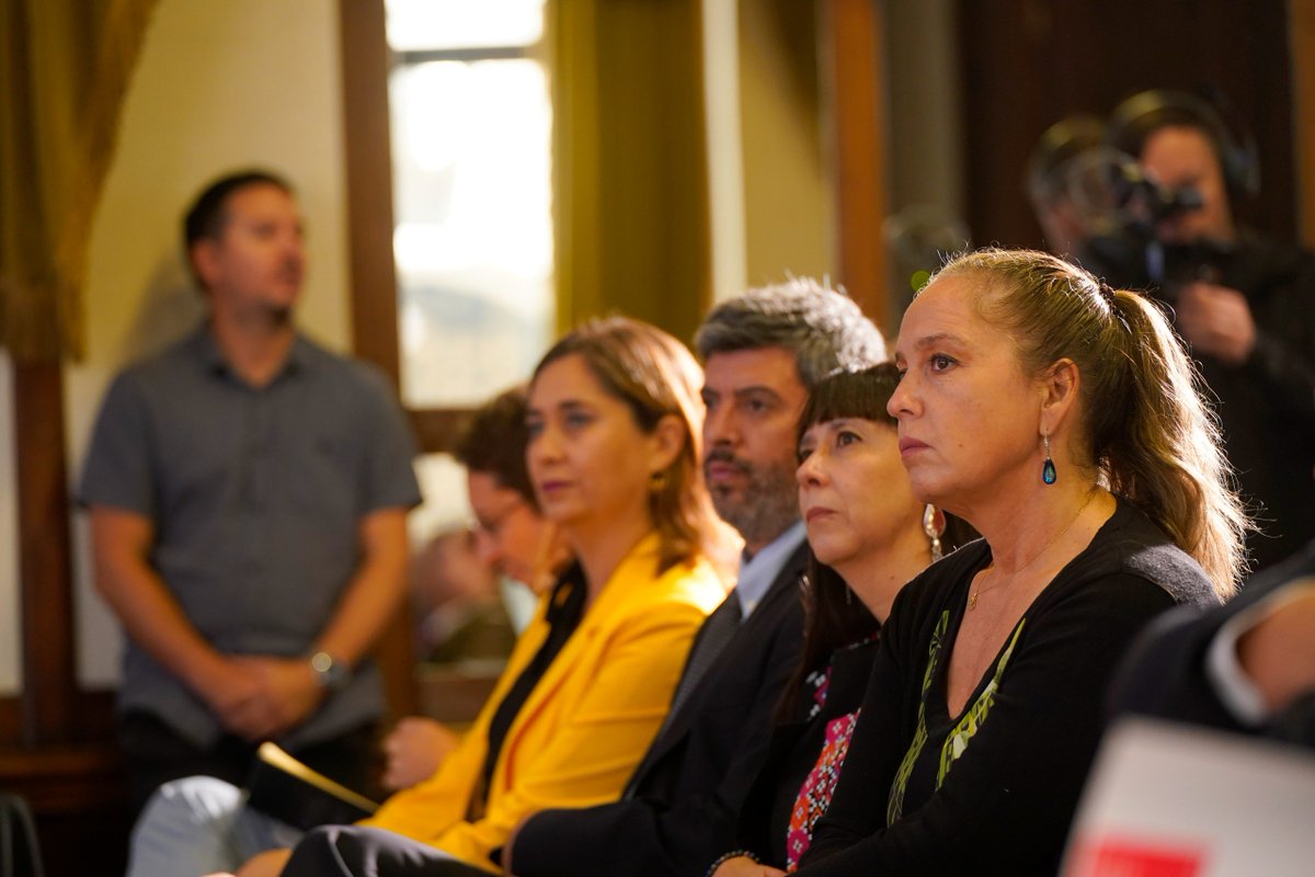 Directora de SRJ @rofaundezg participó en Seminario Internacional de Mediación Juvenil organizado por @MinjuDDHH y @EUROsociAL_.
Valoró la firma del protocolo entre MinjuDDHH, @FiscaliadeChile y @DPP_CL ya que fortalecerá la mediación en norte del país, donde SRJ ya está vigente.