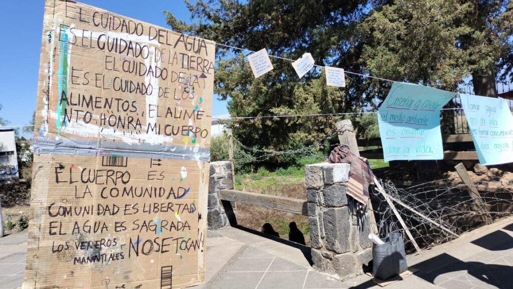 michangoonga's tweet photo. Ciudadanos Se Manifiestan Ante Sequía Del Lago De Pátzcuaro📢💧

Entre sus peticiones está el uso de plantas tratadoras de agua♻⚠
+Info 👇
https://t.co/biAVgIxpDH