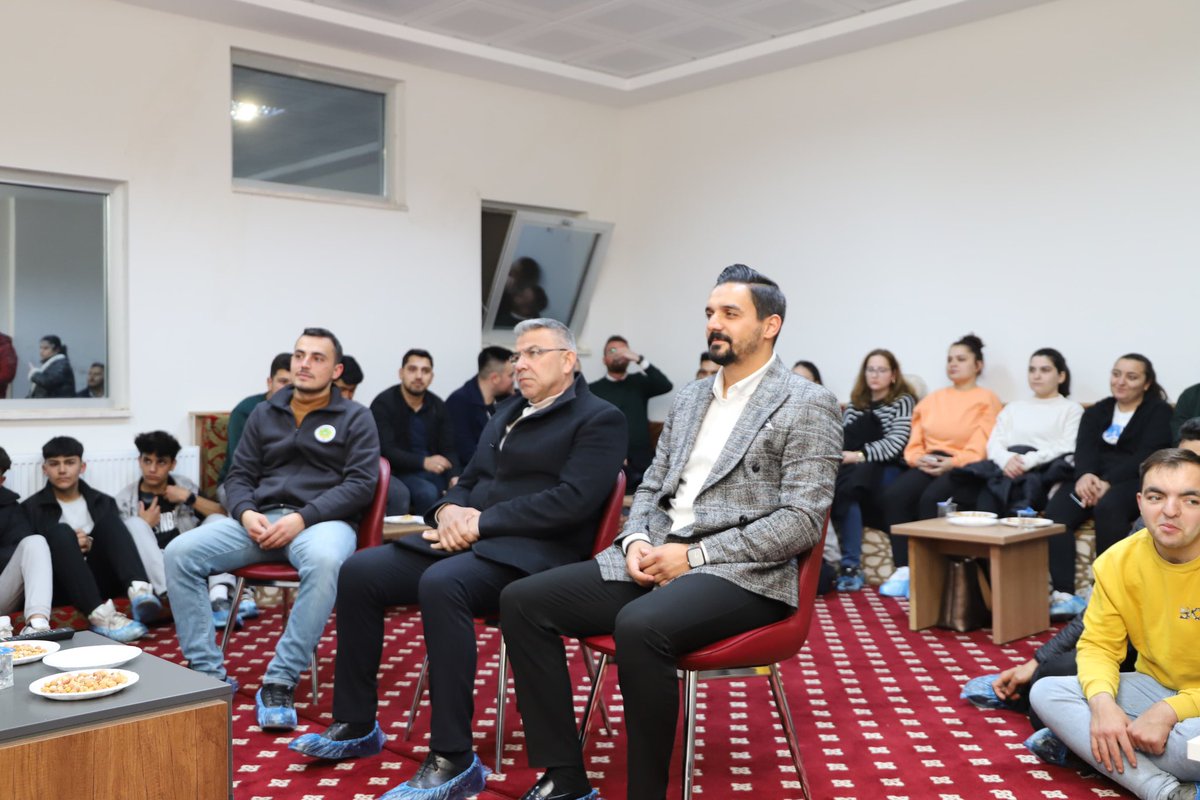 Şehrim İlk Oyum AK Partiye 🚀

Gençlik Kolları İl Başkanımız Sn. Ozan Ancın, Köşk Belediye Başkanımız Sn. Nuri güler, ilçe gençlik Kolları başkanımız Sn. Rıdvan Enes Özçiftçi ve yönetim kurulu üyelerimiz ile birlikte; Şehrin için ilk oyum AK Partiye programını gerçekleştirdik.