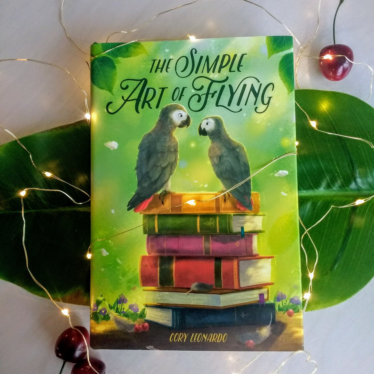 On #WorldPoetryDay, I'm celebrating 5 yrs of Norton-Anthology-eating Alastair! Wonder what the greats sound like when a snarky parrot spits their poems back up? Find out in this 5 winner GIVEAWAY F/RT to enter. Teachers get double entries, just comment below! Ends 3/28. US only