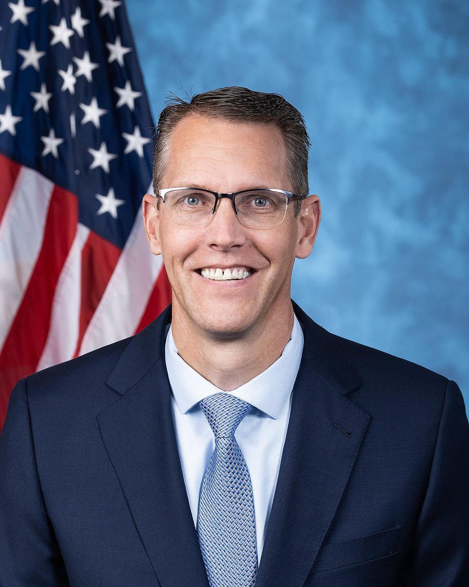 throught_hills's tweet photo. Dear @RepFeenstra

Today I woke up because of a massive rocket attack made by 🇷🇺. I was safe due to air defense provided by our partners, including USA. But they will end soon. Without it, many Ukrainians probably won't wake up in the morning

Please, sign a discharge petition 9 https://t.co/EvN8m0QUpP