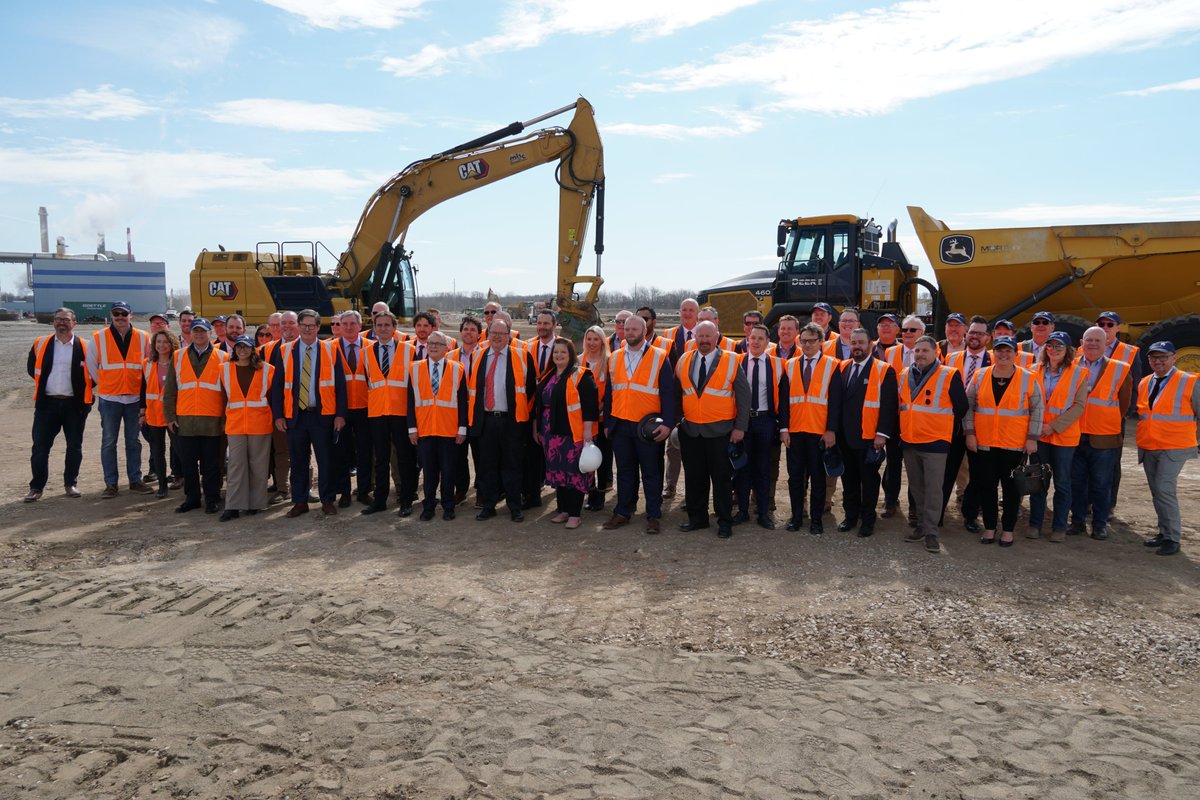 P3Progress's tweet image. Very exciting day for Sofidel and Pickaway County! Today we celebrated the groundbreaking for Sofidel's expansion which includes a $185 million dollar investment and the creation of 100 additional jobs. Congratulations, @Sofidelsharing !