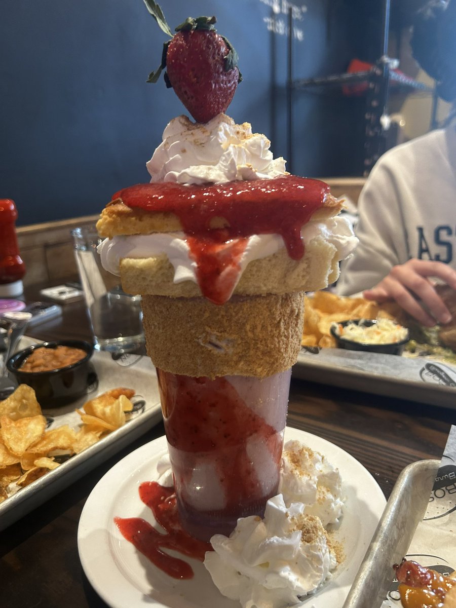 brookelynne tweet media