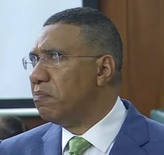 kamlanichkole's tweet photo. Anju face when him guh parliament &amp; realise se the entire opposition turned up. Mark Golding wins again 🔥🔥🔥#roadtochange #timecome https://t.co/1BjJt2D0LN