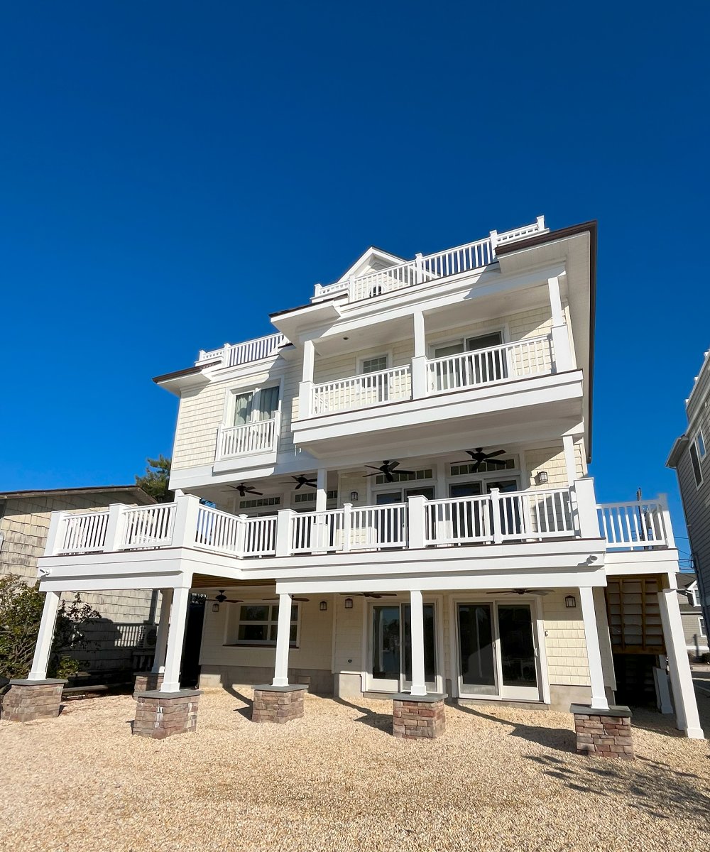 PhoenixPVC's tweet image. To prioritize high standards and #safety, our standard #PVC rail kits have approximately 3″ spacing between the #balusters. Looking for something more customized? We offer that too! With a variety of styles, options and sizes to choose from you can create a look unique to you!