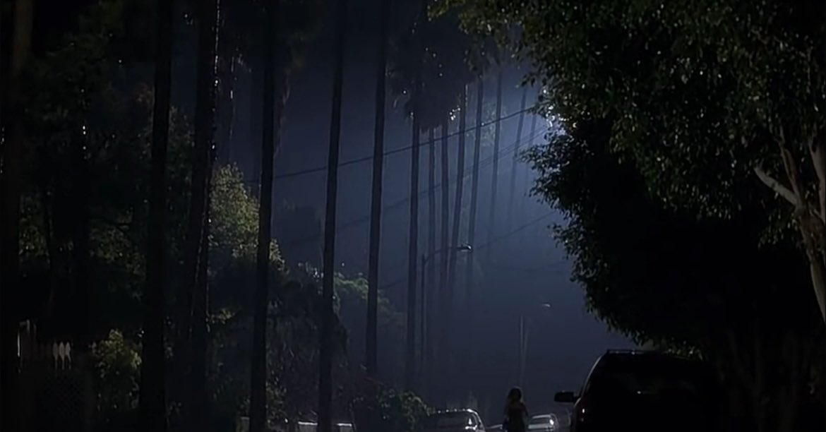 ProjectionistR's tweet photo. This shot is 🔥
#mulhollanddrive #davidlynch #peterdeming https://t.co/YgpzizCnya
