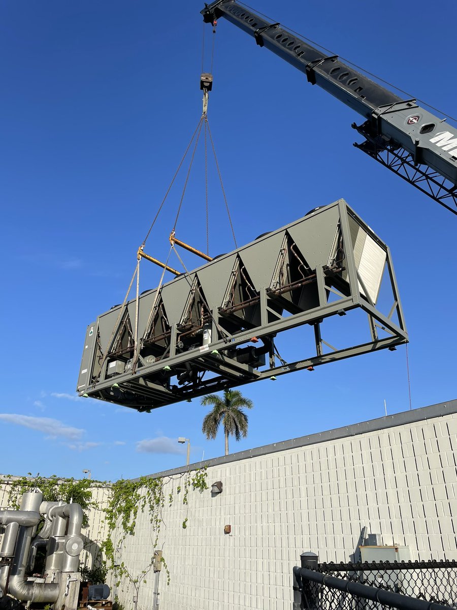 New chiller installed at HSE!  Keeping it cool in the MCSD!  
@MCSDFlorida