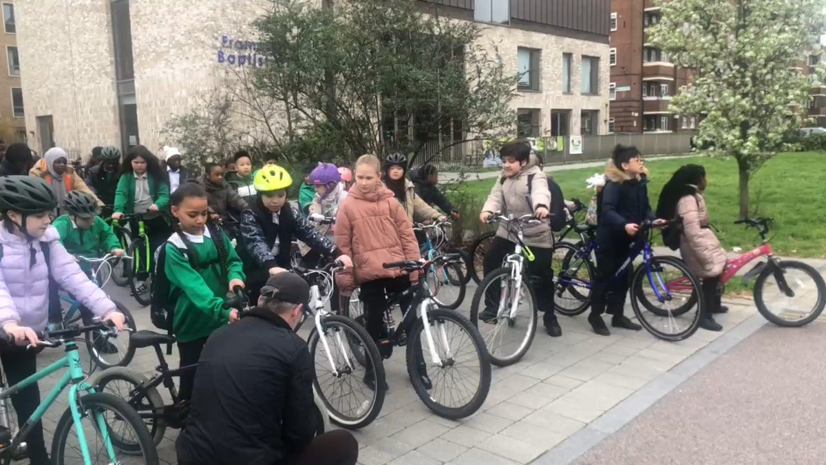 @CoachBalto We had 54 riders (45 pupils and 9 parents) on our #bikebus this week in Hackney, London. Ideally, we'd do it every day. This is how children deserve to go to school; actively, with friends. Let's end the motorised school run. It's bad for kids and creates huge amounts of traffic.