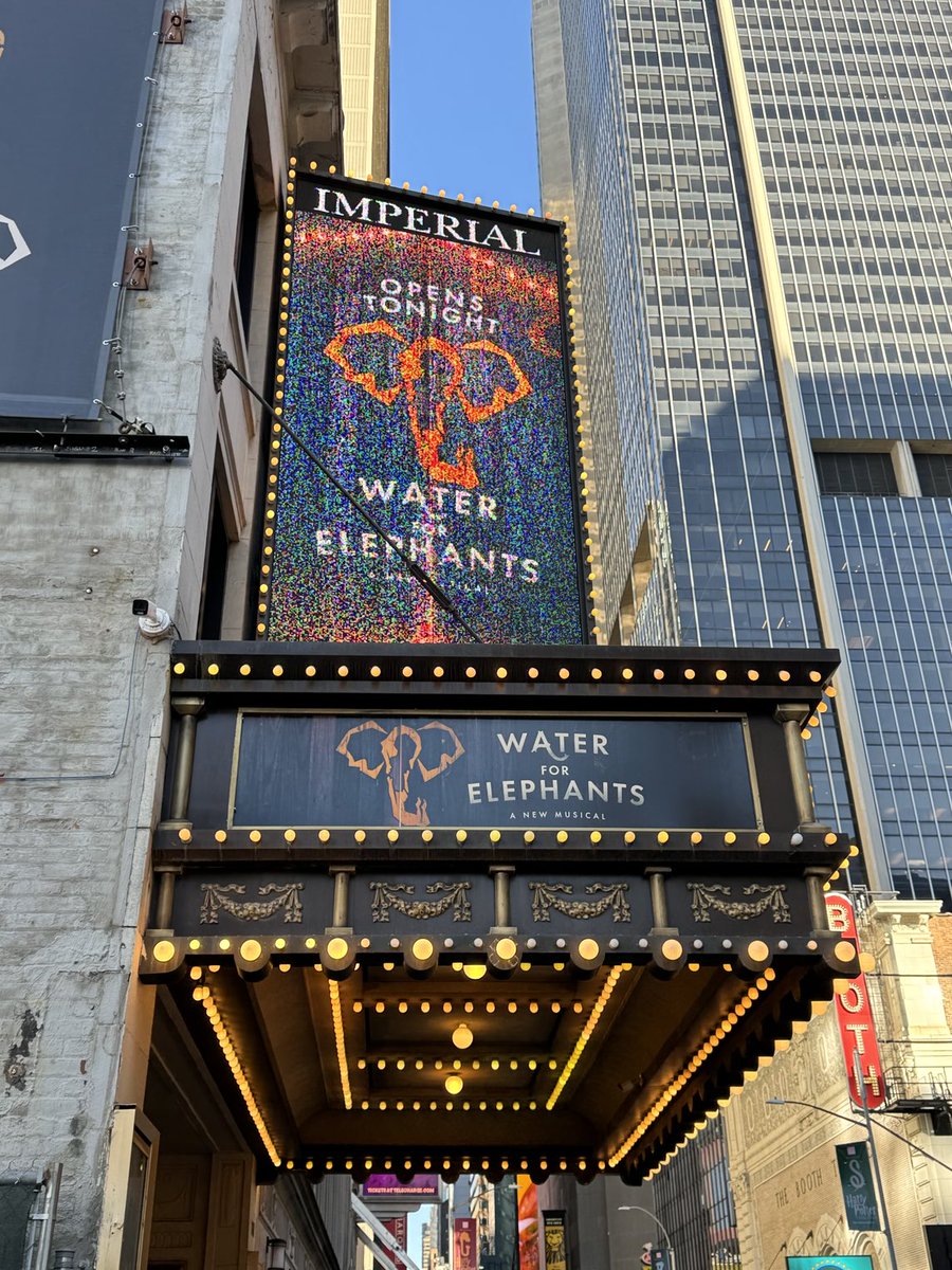 Excited to see #WaterForElephants tonight. 🤩