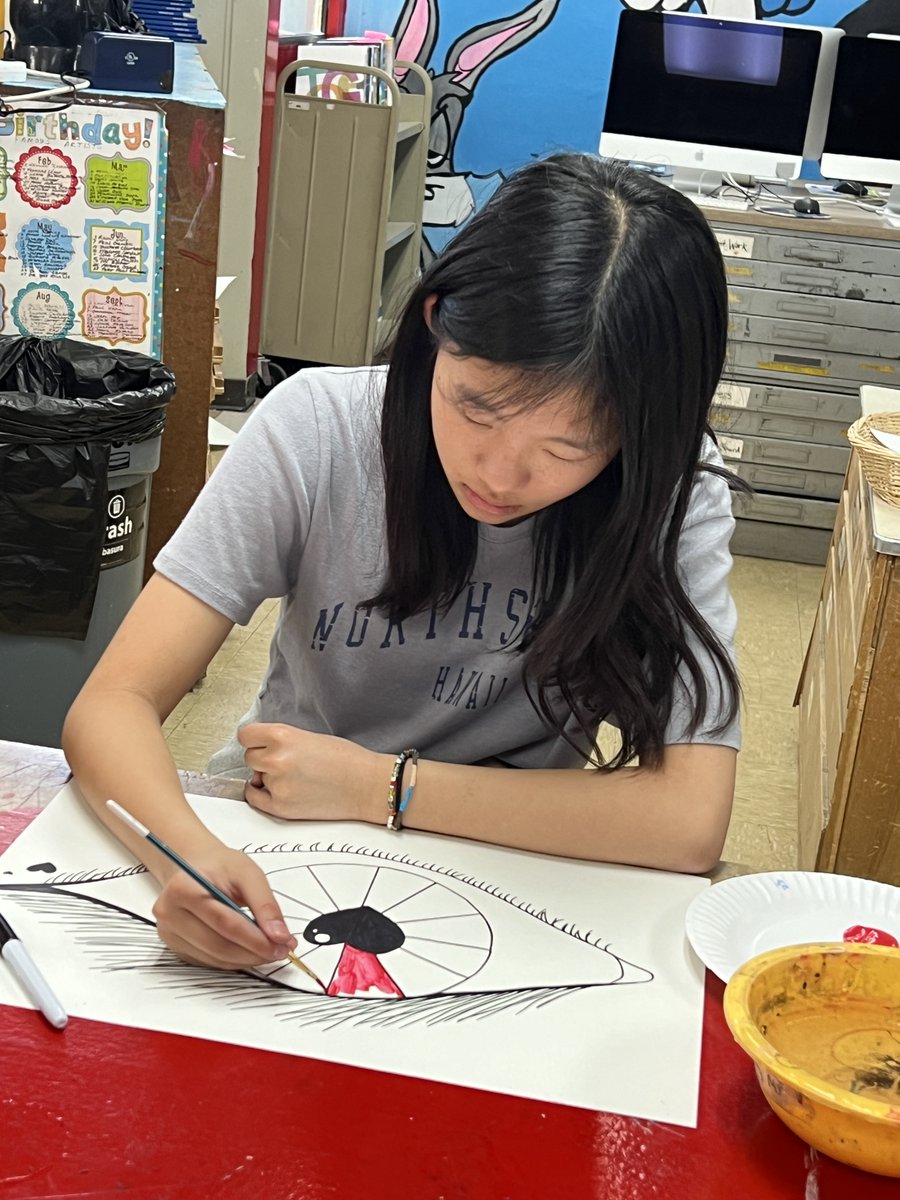 AEWrightMS's tweet photo. Ms. Jaffe’s beginning art class is having fun making their color wheel eyes this week! 🎨#aewms #lvusd https://t.co/GLE1FENU2e