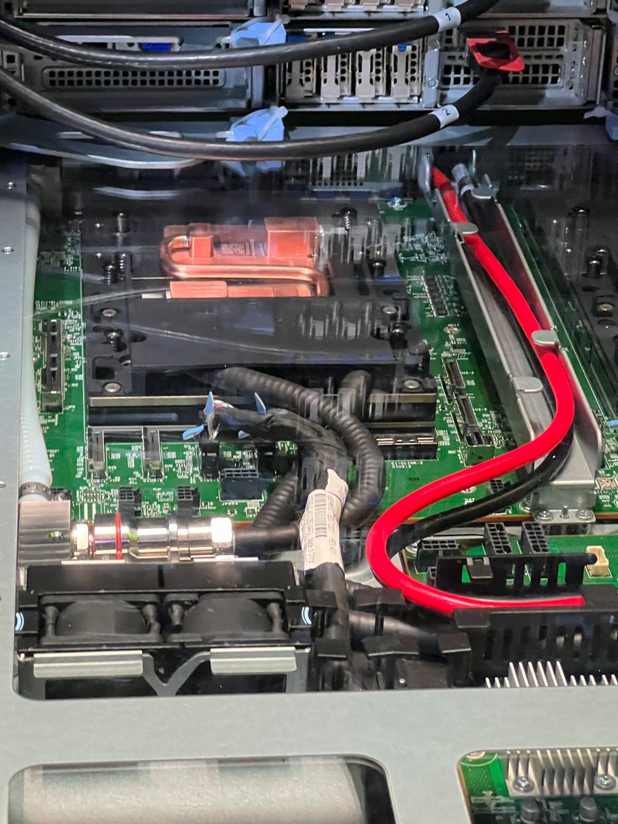 wingod's tweet image. Fun at #NvidiaGTC2024 today!