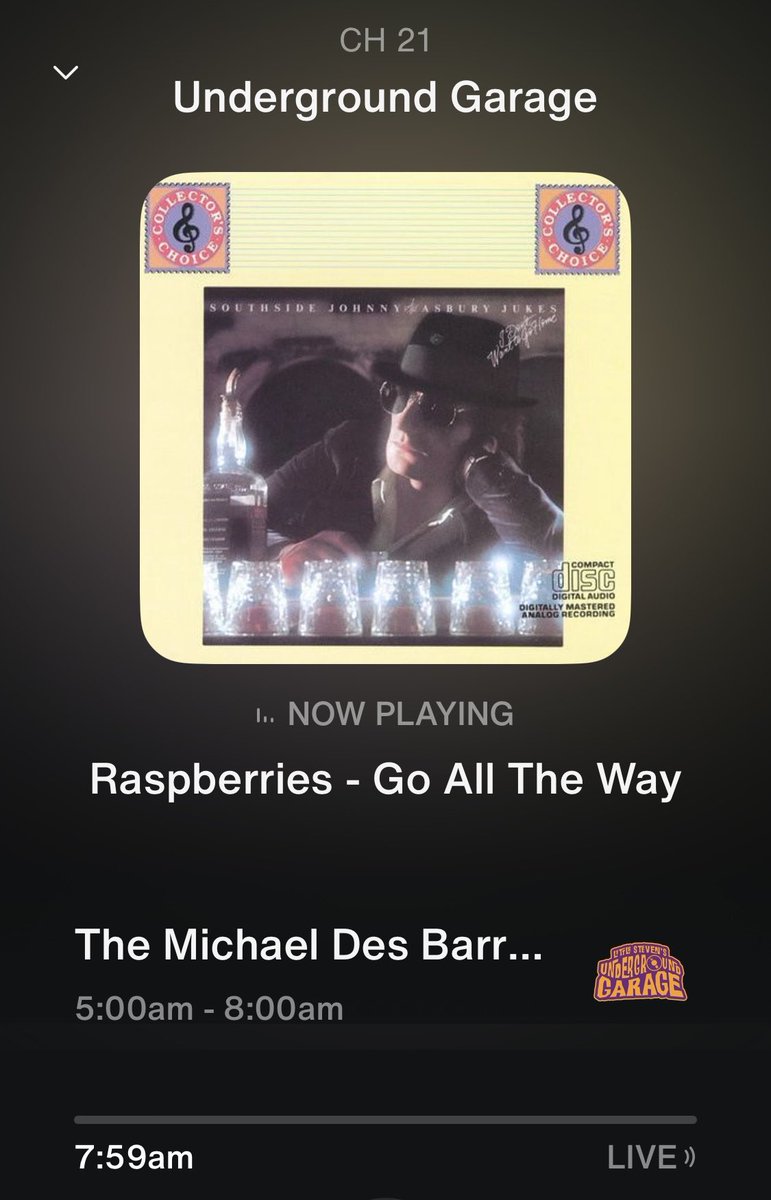 Hey, ⁦@MDesbarres⁩ Did I tell what a great show you put on today? Not only did you play my favorite Dylan song of the 40,000 songs he’s written, you closed with the beloved Raspberries and even played my cat Lucy‘s favorite song! It was a remarkable day…#RaveOn✨🎵💫