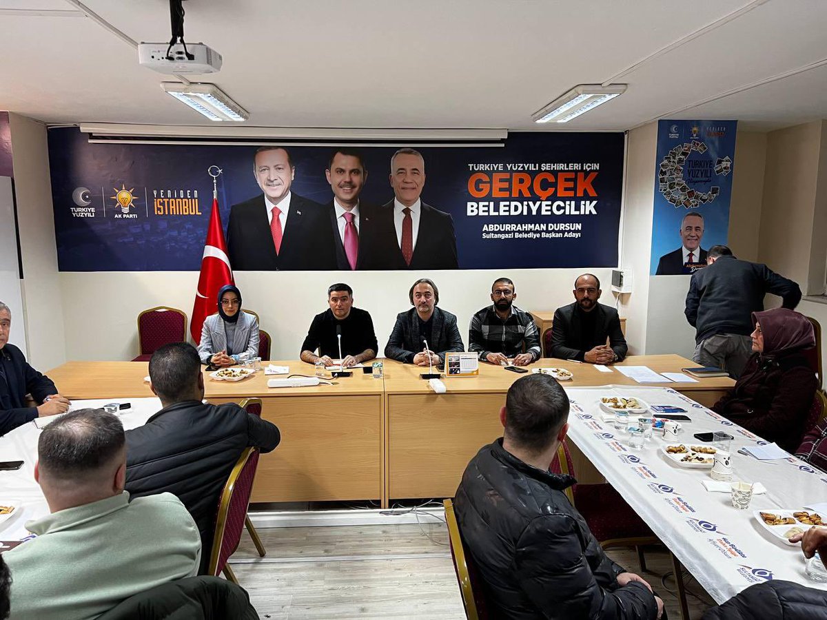 syigitoglu18's tweet photo. Milletimizin emanetine sahip çıkan teşkilat mensubu yol arkadaşlarımız, okul sorumlularımızla toplantımızı gerçekleştirdik. 

31 Mart’ta Sultangazi’de "Sandık tamam, seçim tamam" demek için 
#HazırızKararlıyız
@osmannnurika https://t.co/Xw5JB21kTh