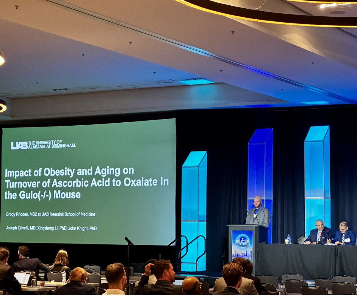 Rising star 🌟 @BrodyRhodes MS2 of @UABHeersink presenting impact of obesity and aging on turnover of ascorbic acid to oxalate at @SES_AUA endourology sub-plenary session #SESAUA24