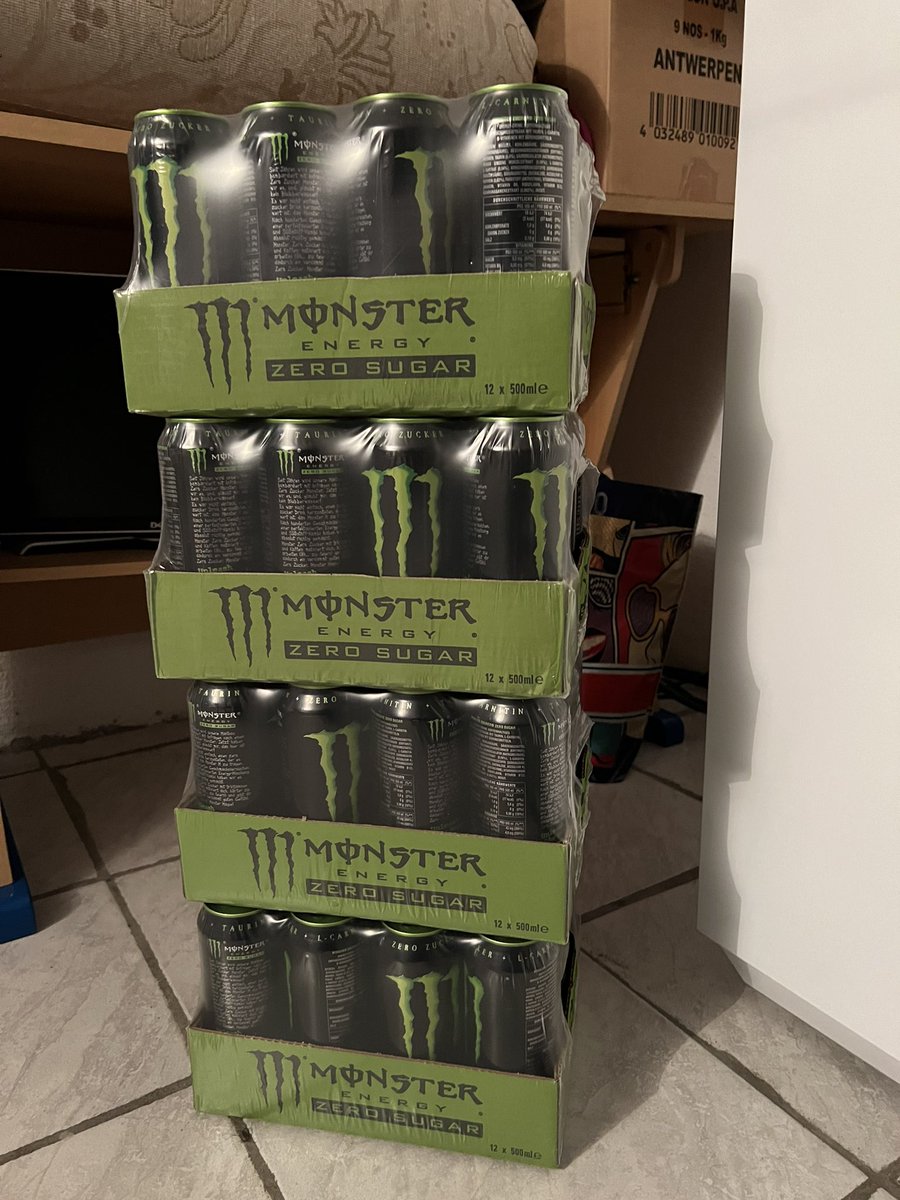 Danke nochmal an @ShuKzNorris und @MonsterEnergyDE für das Gewinnspiel❤️ Paket ist heute angekommen