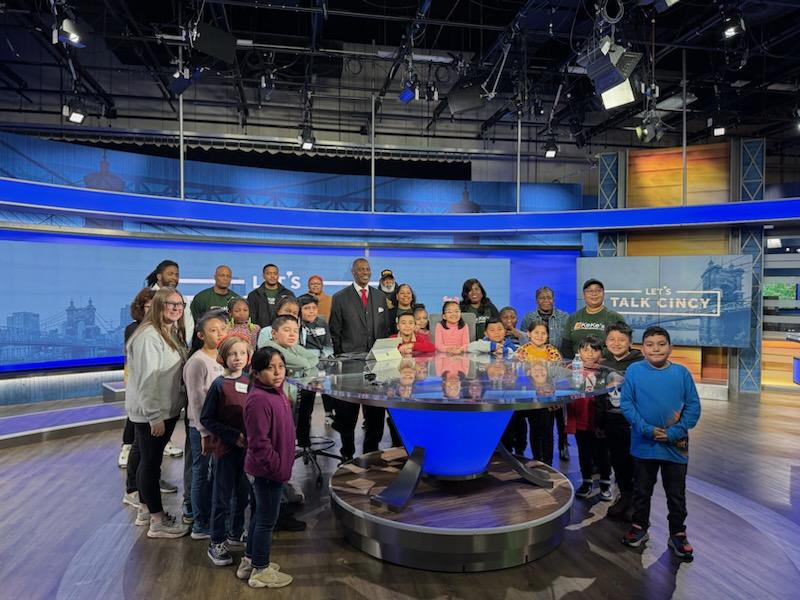 Heritage Hill students Let's Talk Cincy at WLWT 5 today. An amazing day for our students. #AAGV
