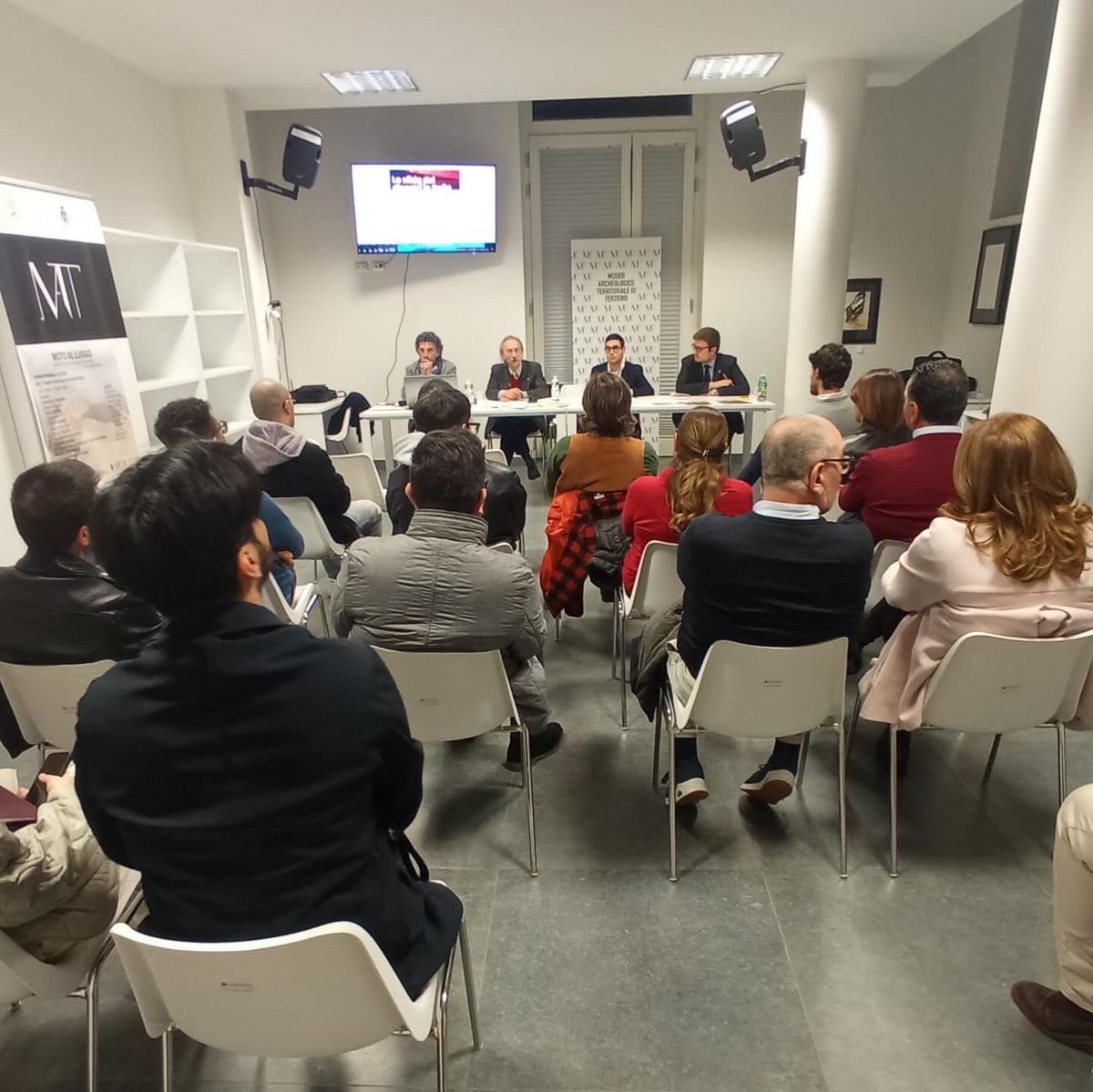 SanLazzaroITA's tweet photo. Felici di aver partecipato all’incontro organizzato dal Forum dei Giovani di #Terzigno sul tema del rischio dei disastri in Italia nella splendida cornice del MATT! Grazie per averci dato questa opportunità! 🔰 https://t.co/yDPI0HLcyP
